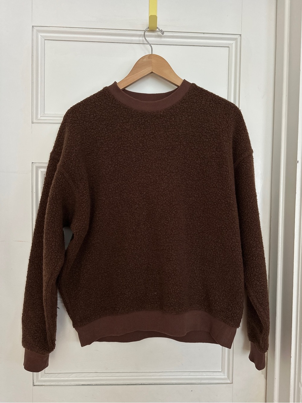 Outdoor Voices Megafleece crewneck, brown, size M